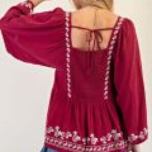 NWT Easel brand Embroidered Babydoll Top with Kimono Sleeves and Back Detailing